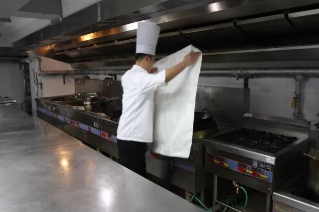 消防工作常抓不懈，防患未“燃”確保廚房安全